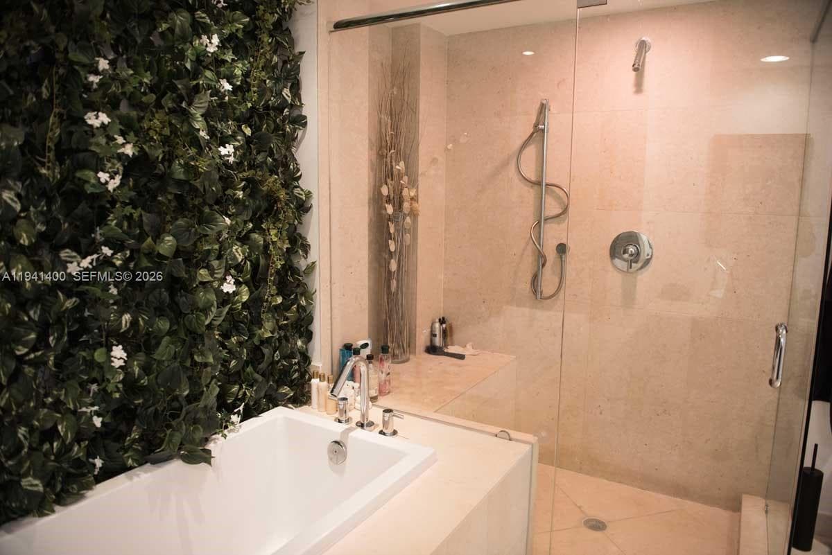 495 Brickell Ave # 3805, Miami FL 33131 — 10