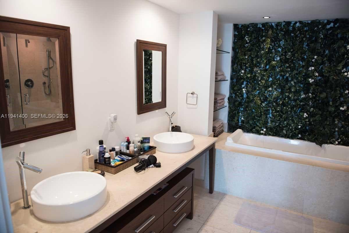 495 Brickell Ave # 3805, Miami FL 33131 — 8