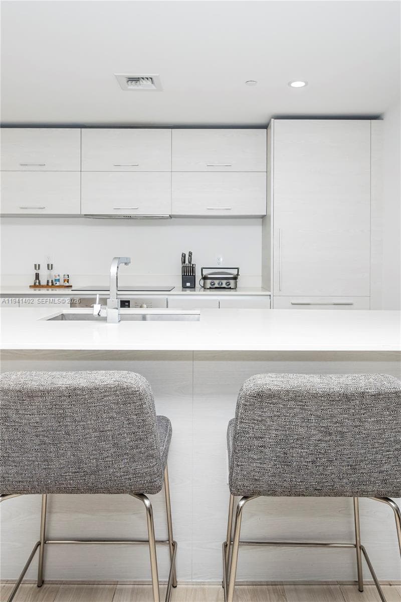 1300 S Miami Ave # 2210, Miami FL 33130 — 13