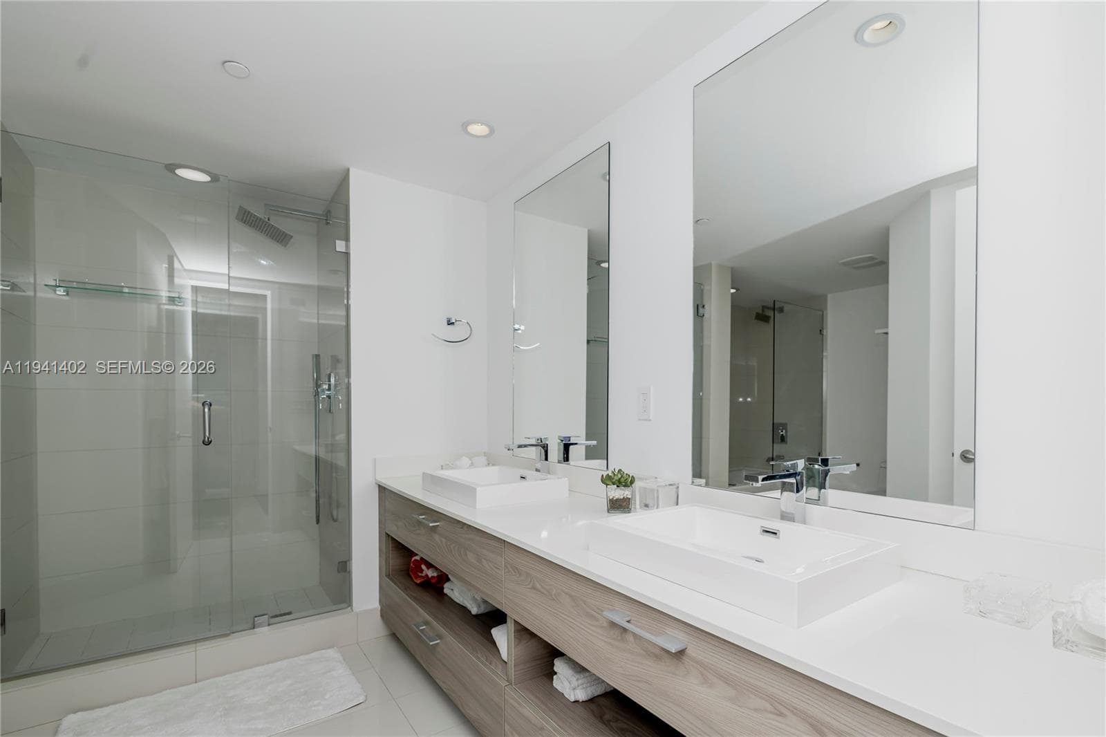 1300 S Miami Ave # 2210, Miami FL 33130 — 22