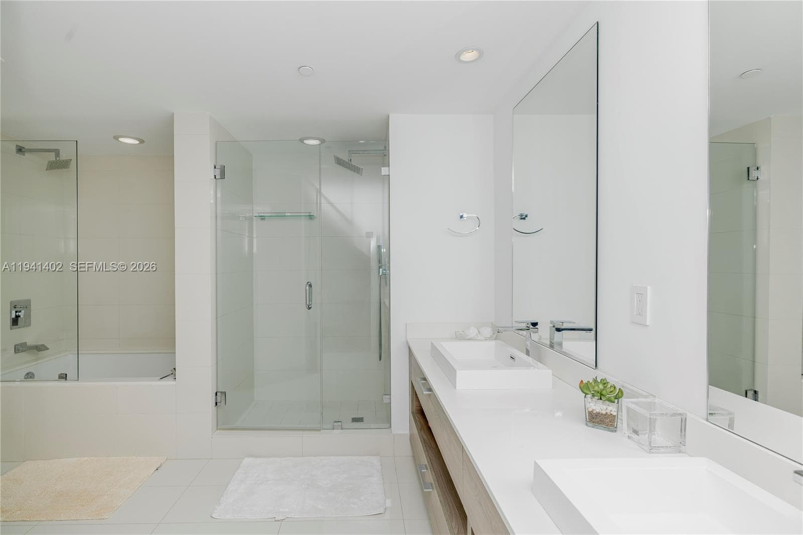1300 S Miami Ave # 2210, Miami FL 33130 — 24