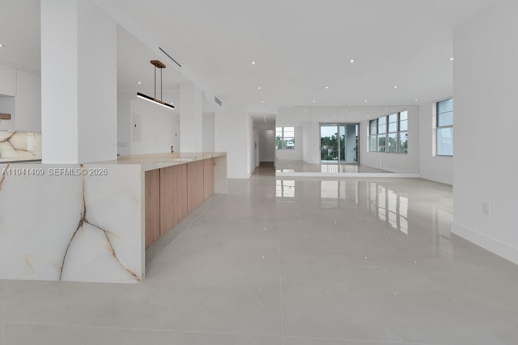 Ashley Apartments Condomi, Miami Beach, FL — 6
