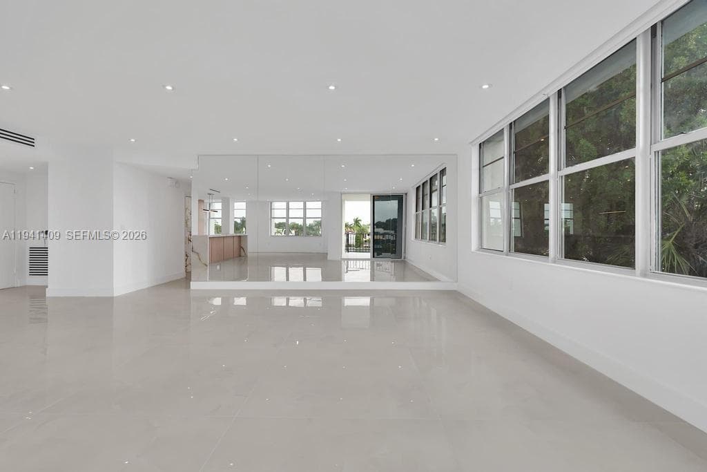 Ashley Apartments Condomi, Miami Beach, FL — 37