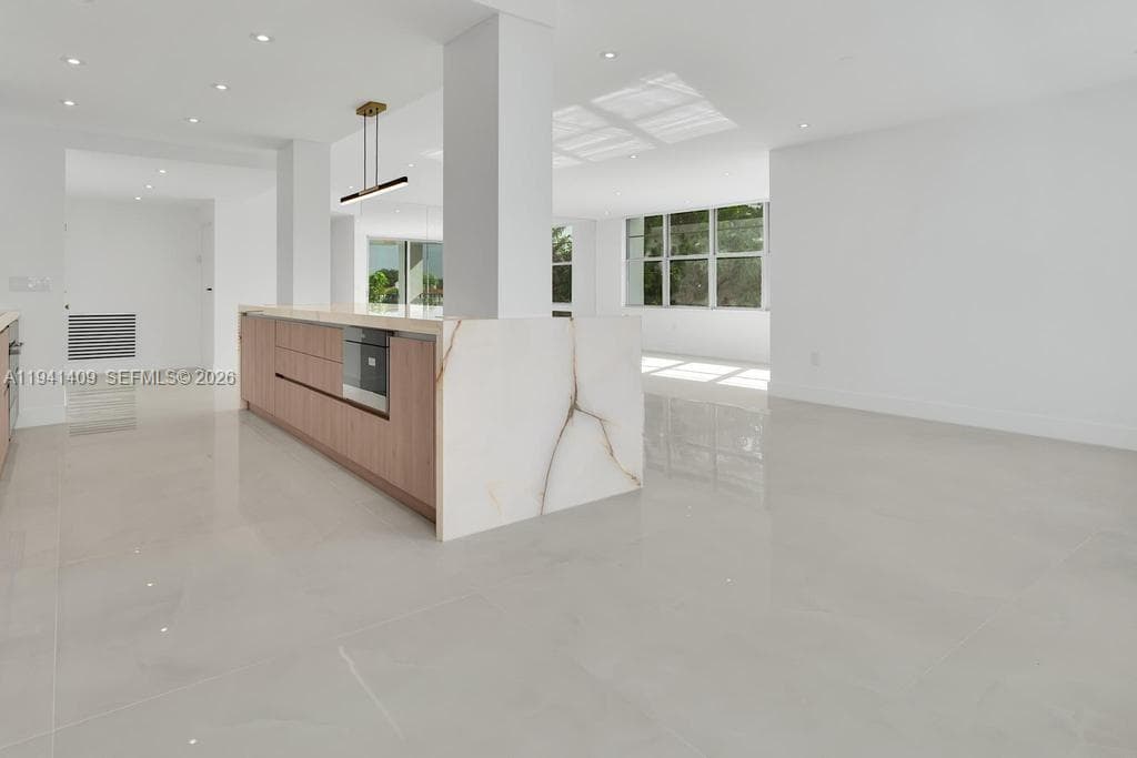 Ashley Apartments Condomi, Miami Beach, FL — 11