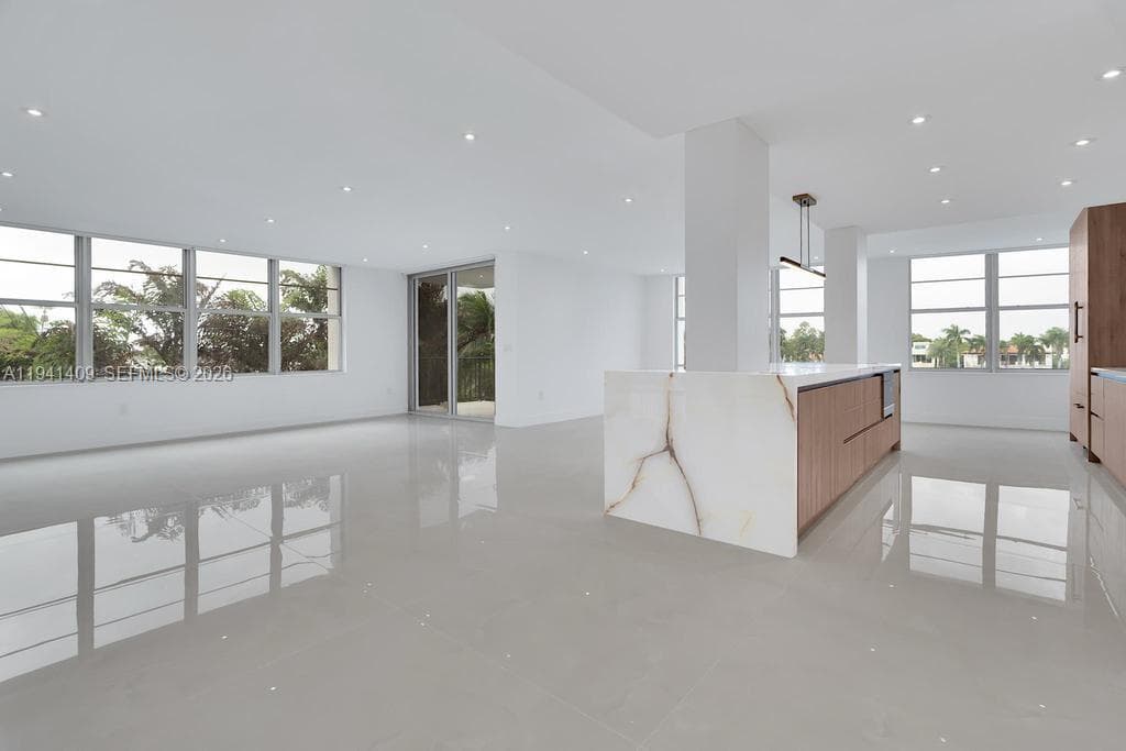 Ashley Apartments Condomi, Miami Beach, FL — 8