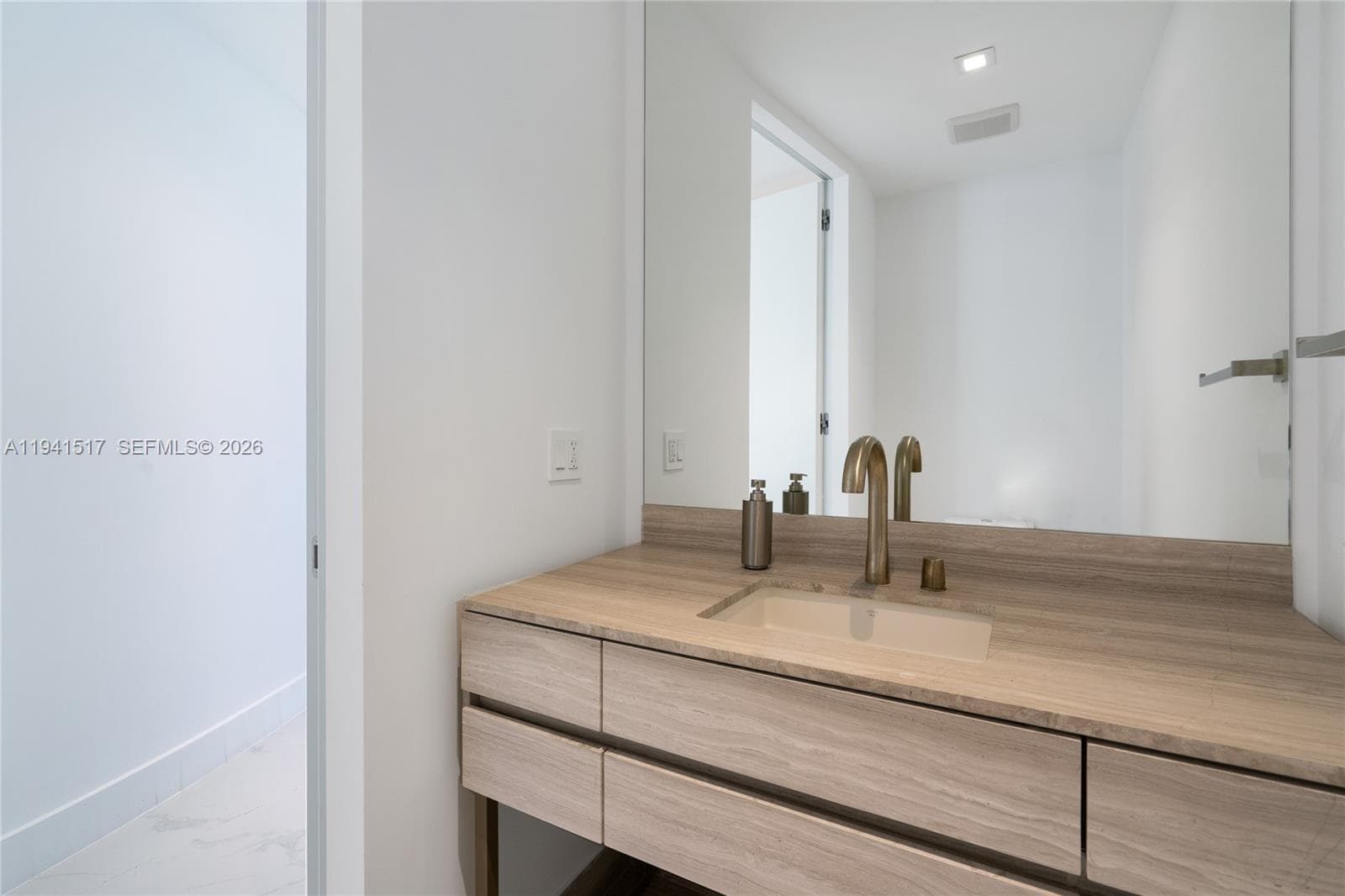 18975 Collins Ave # 1104, Sunny Isles Beach FL 33160 — 10