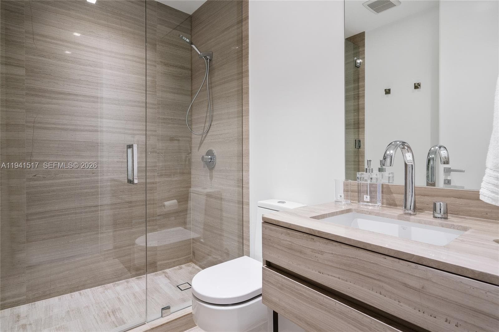18975 Collins Ave # 1104, Sunny Isles Beach FL 33160 — 25