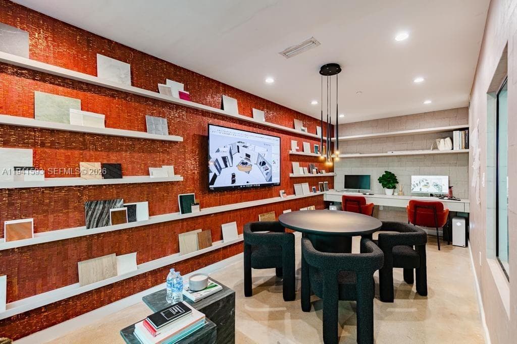 350 S Miami Ave, Miami FL 33130 — 4