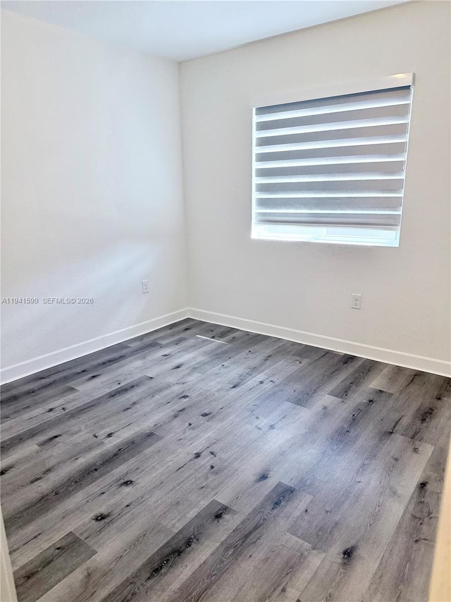 2418 SE 10th Ct, Homestead FL 33035 — 17