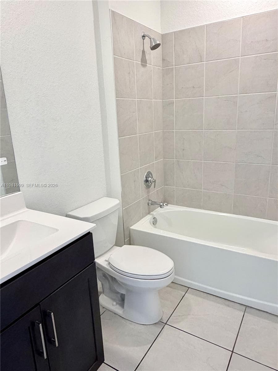 2418 SE 10th Ct, Homestead FL 33035 — 12
