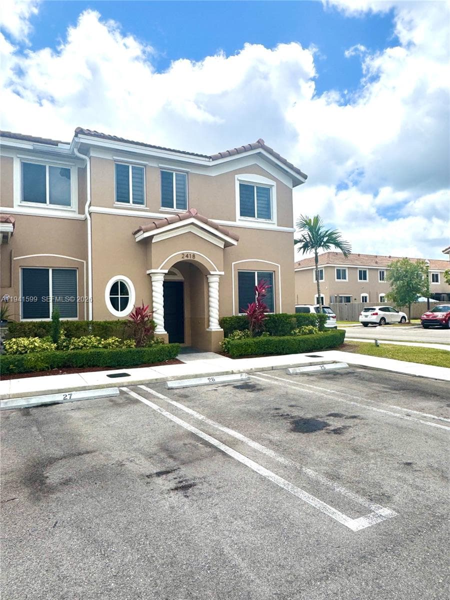 2418 SE 10th Ct, Homestead FL 33035 — 10