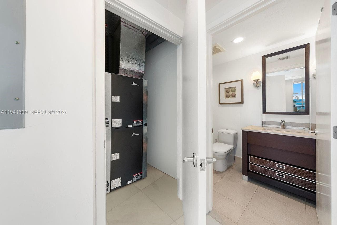 6899 Collins Ave # 1205, Miami Beach FL 33141 — 17