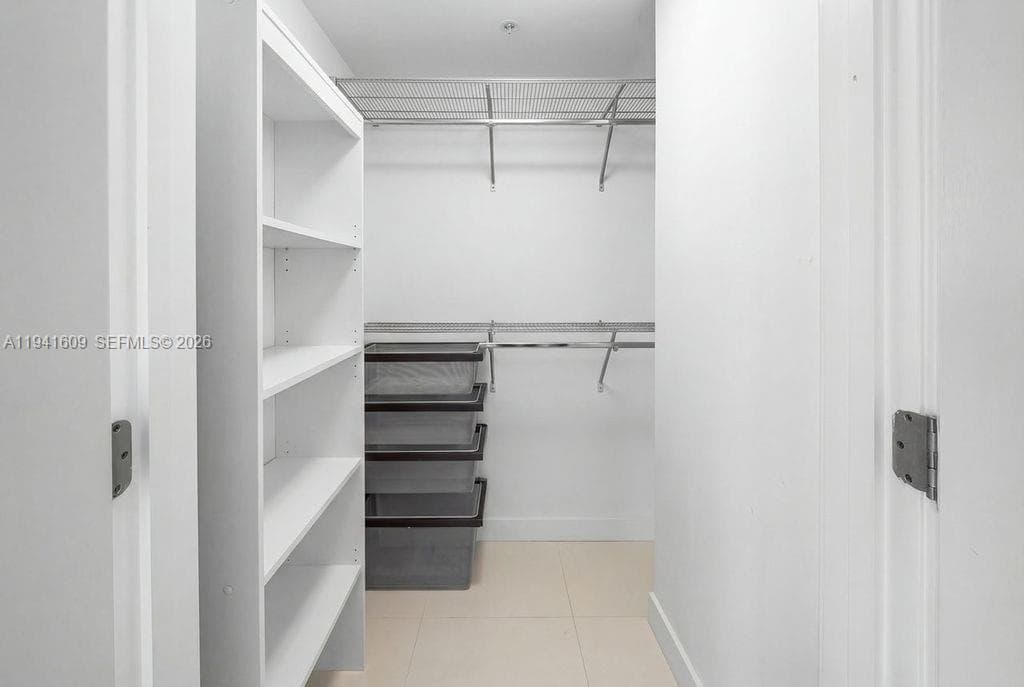 6899 Collins Ave # 1205, Miami Beach FL 33141 — 9
