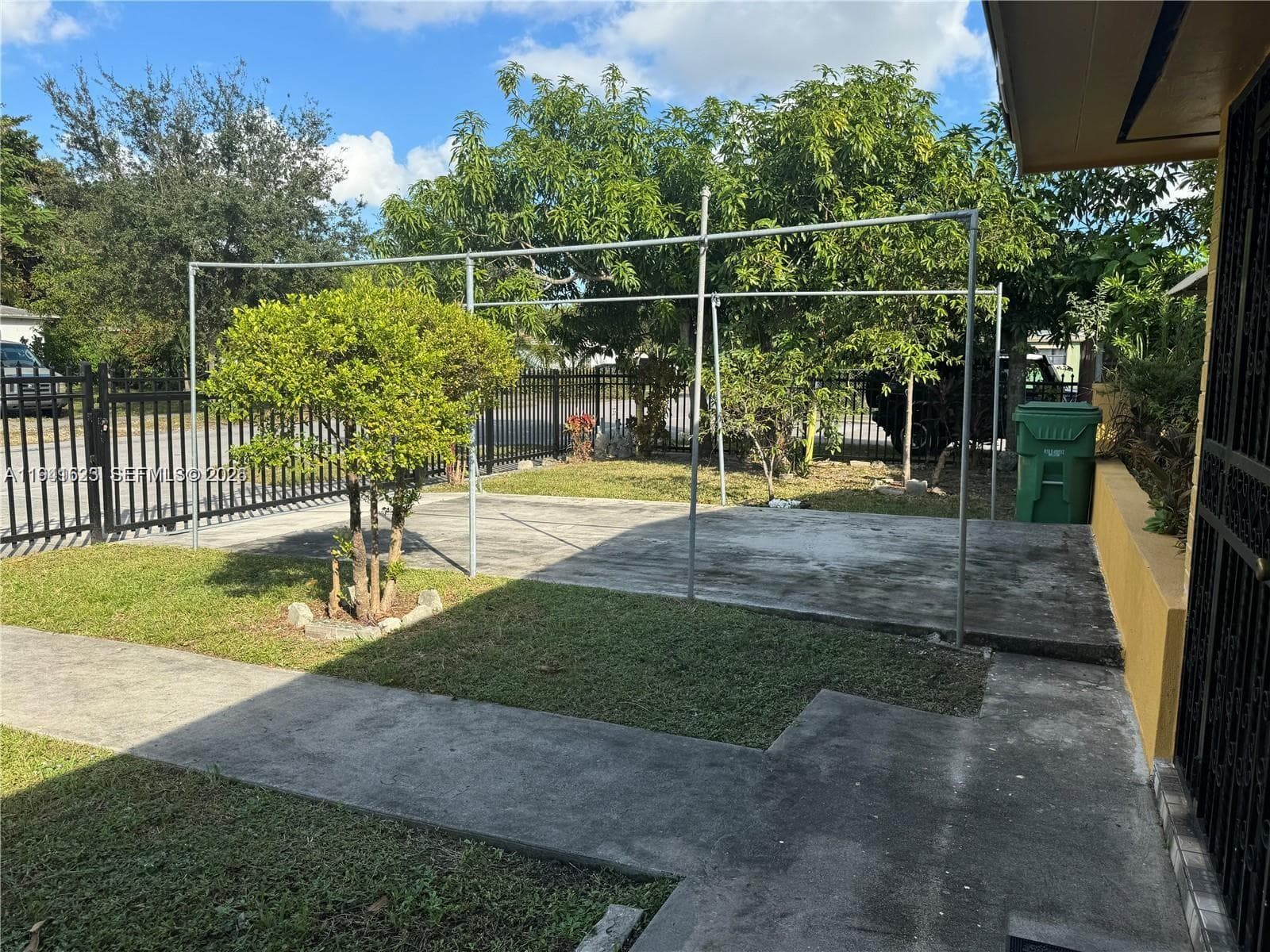 2000 NW 131st St, Miami FL 33167 — 7