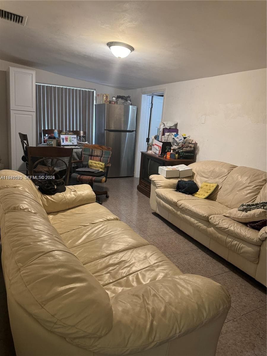 2000 NW 131st St, Miami FL 33167 — 19