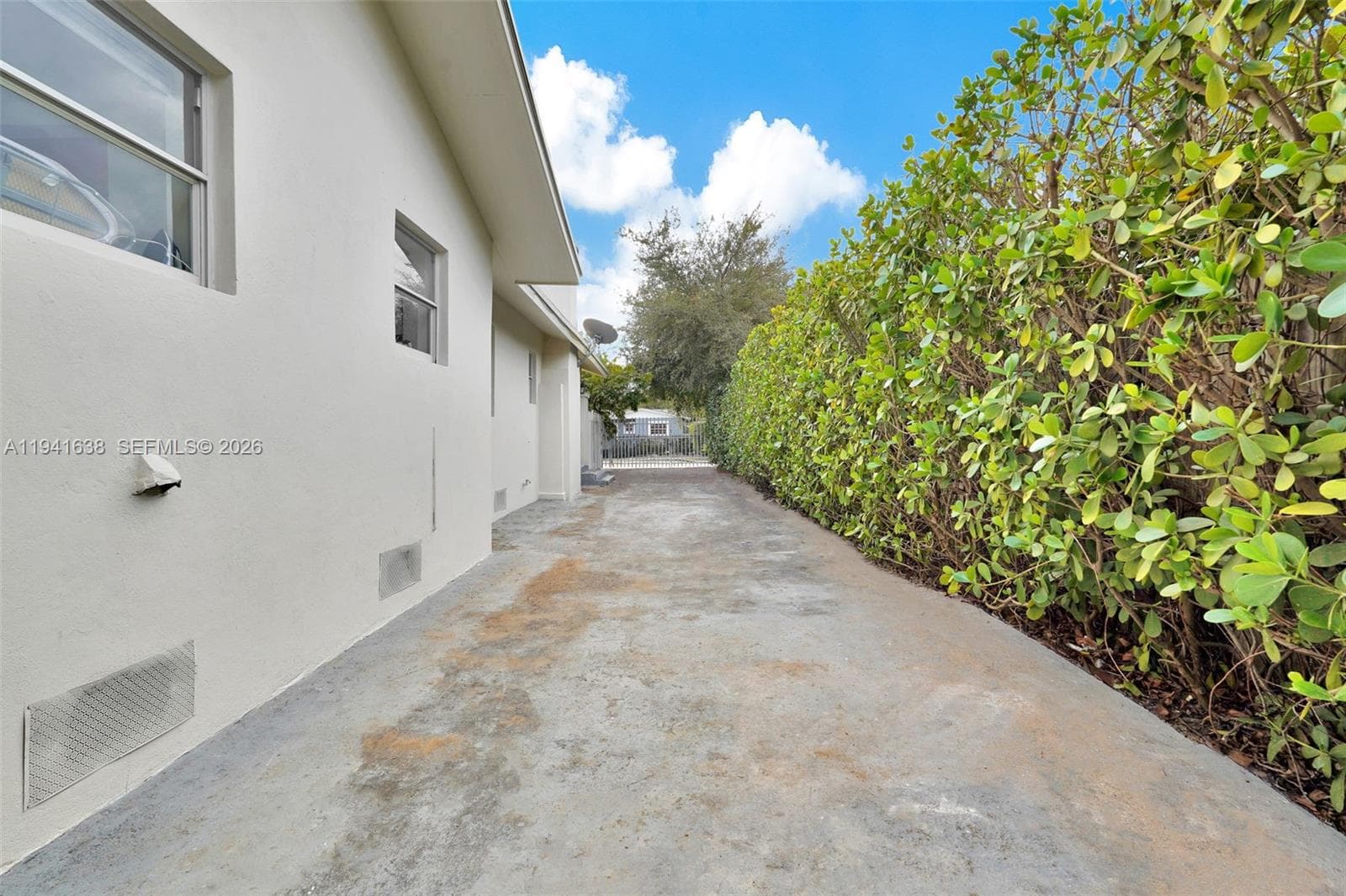 37 NW 47th St, Miami FL 33127 — 63