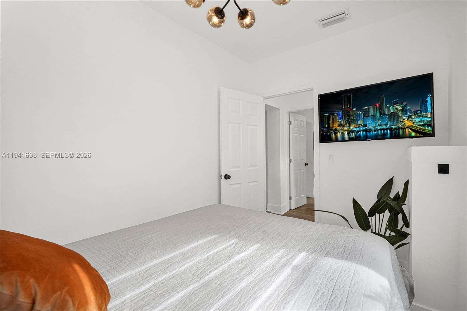 37 NW 47th St, Miami FL 33127 — 51