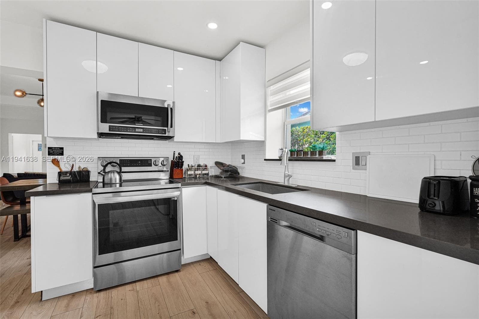 37 NW 47th St, Miami FL 33127 — 29