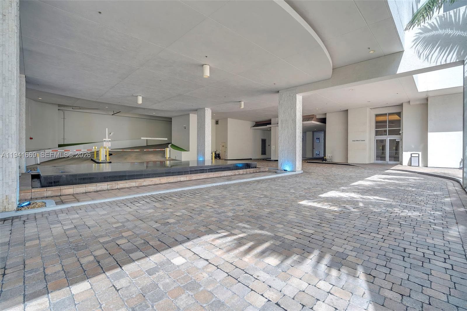 1050 Brickell Ave # 2418, Miami FL 33131 — 28