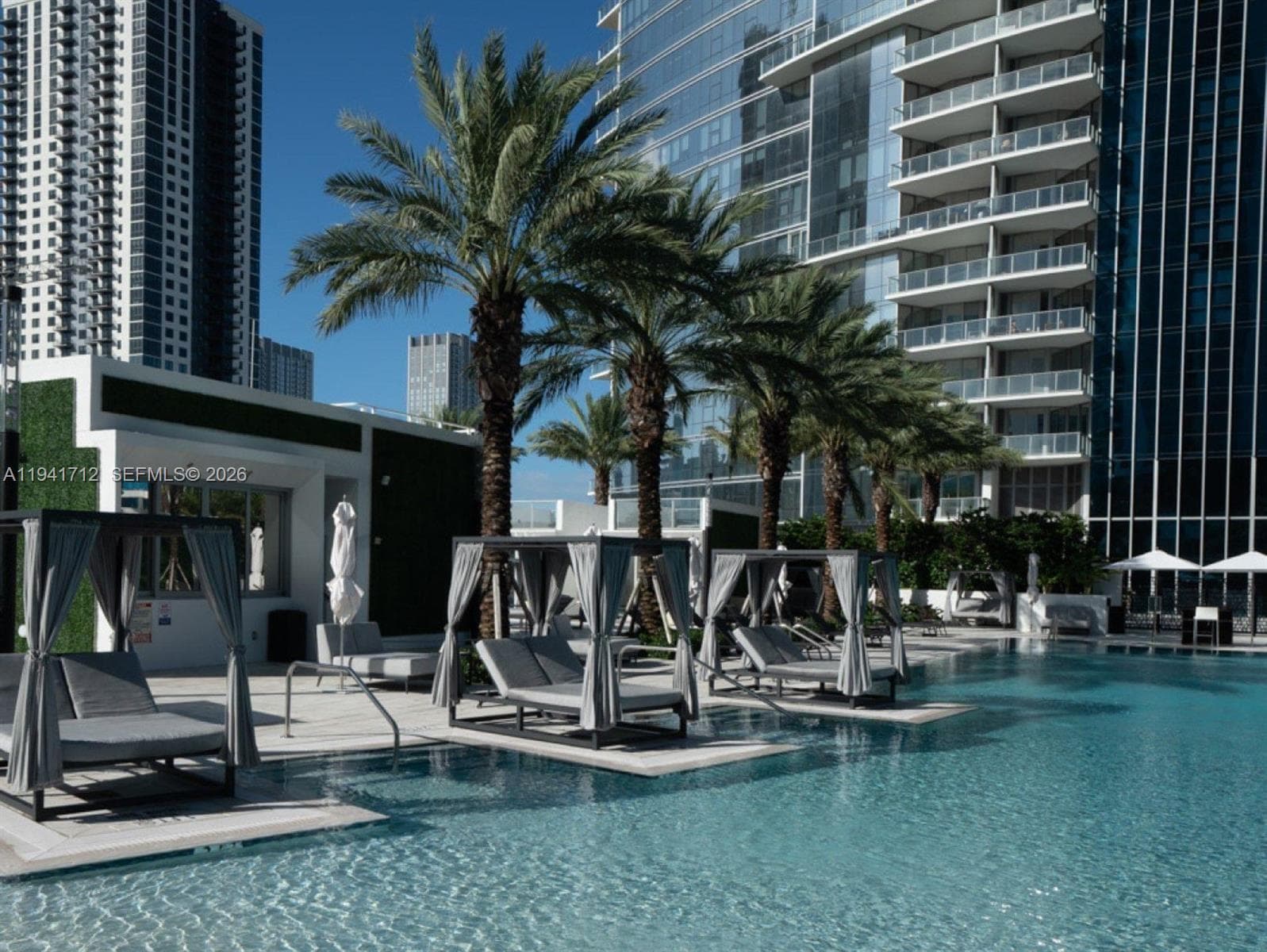 851 NE 1st Ave # 3606, Miami FL 33132 — 35