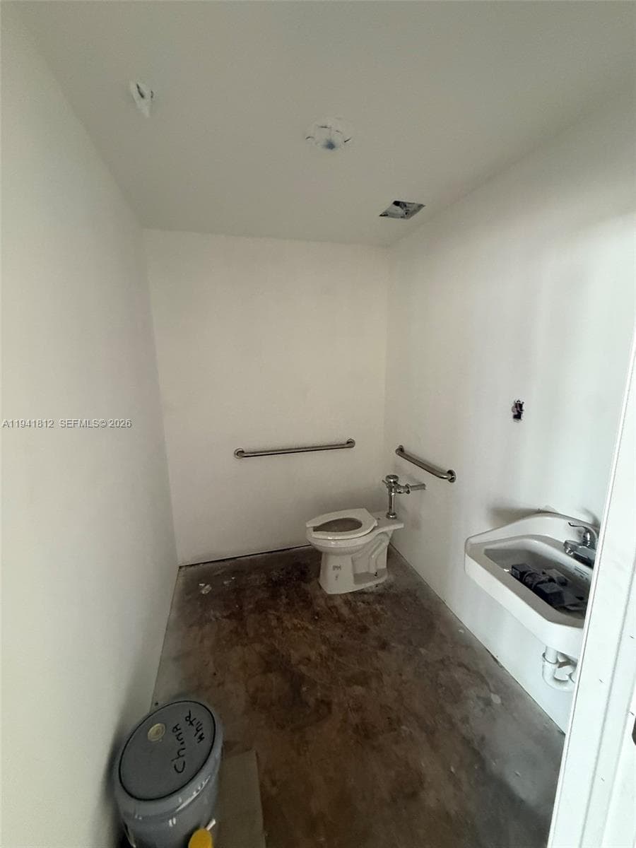 112 N Krome Ave, Homestead FL 33030 — 8