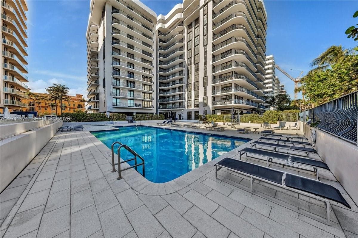 8877 Collins Ave # 2, Surfside FL 33154 — 52