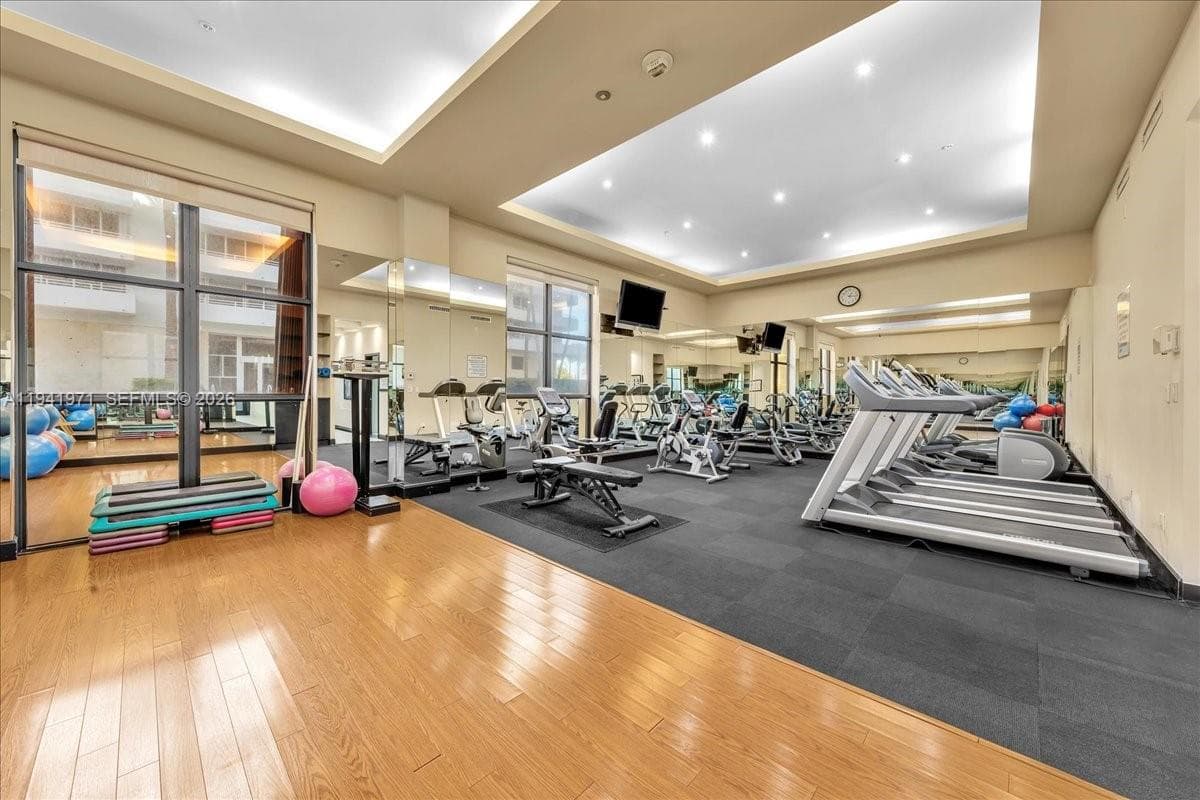 8877 Collins Ave # 2, Surfside FL 33154 — 43