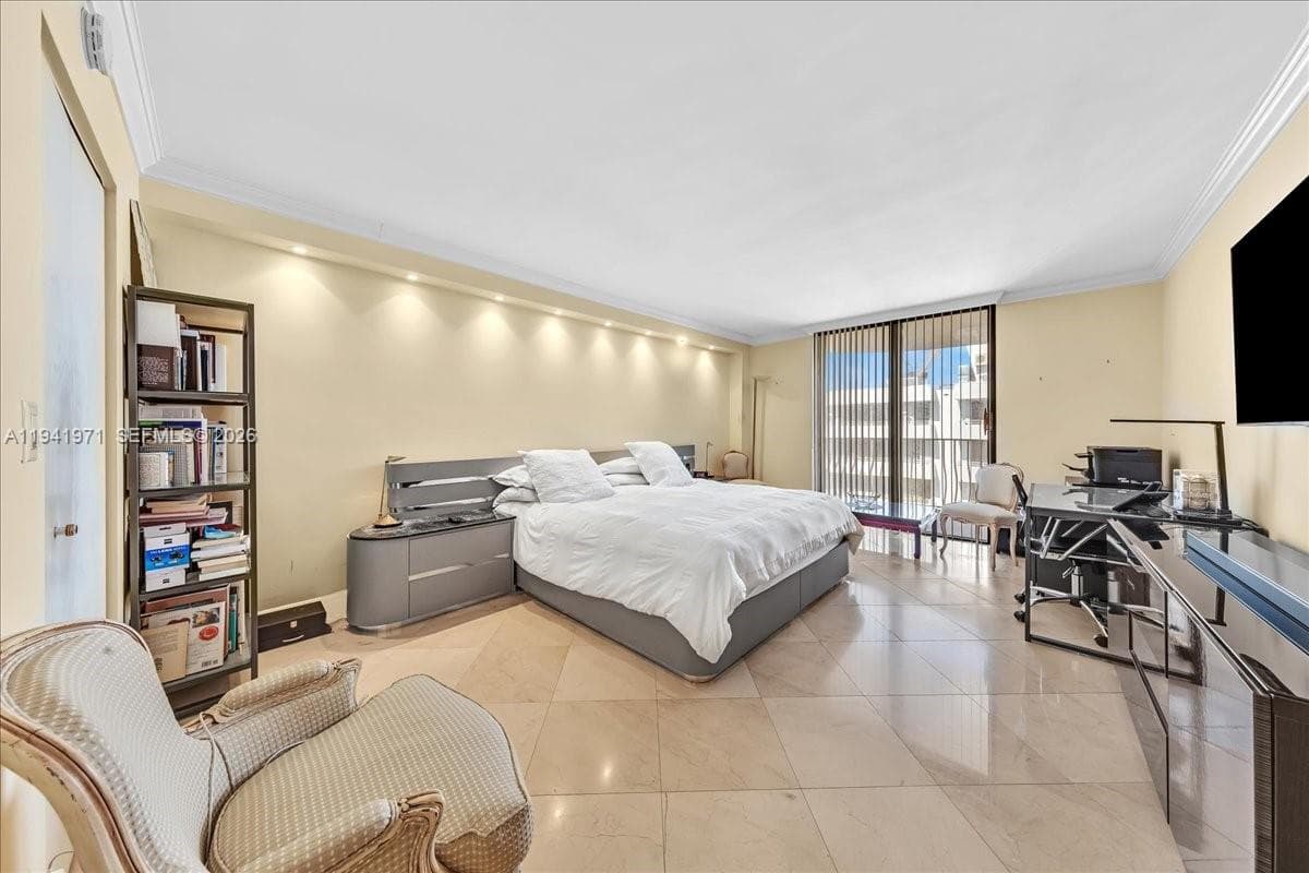 8877 Collins Ave # 2, Surfside FL 33154 — 32