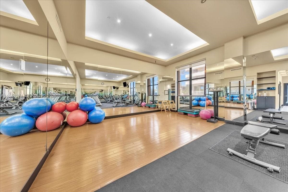 8877 Collins Ave # 2, Surfside FL 33154 — 45