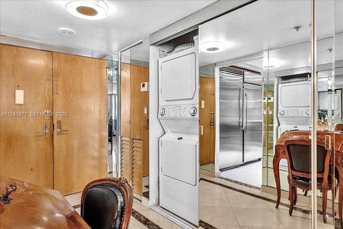 8877 Collins Ave # 2, Surfside FL 33154 — 37