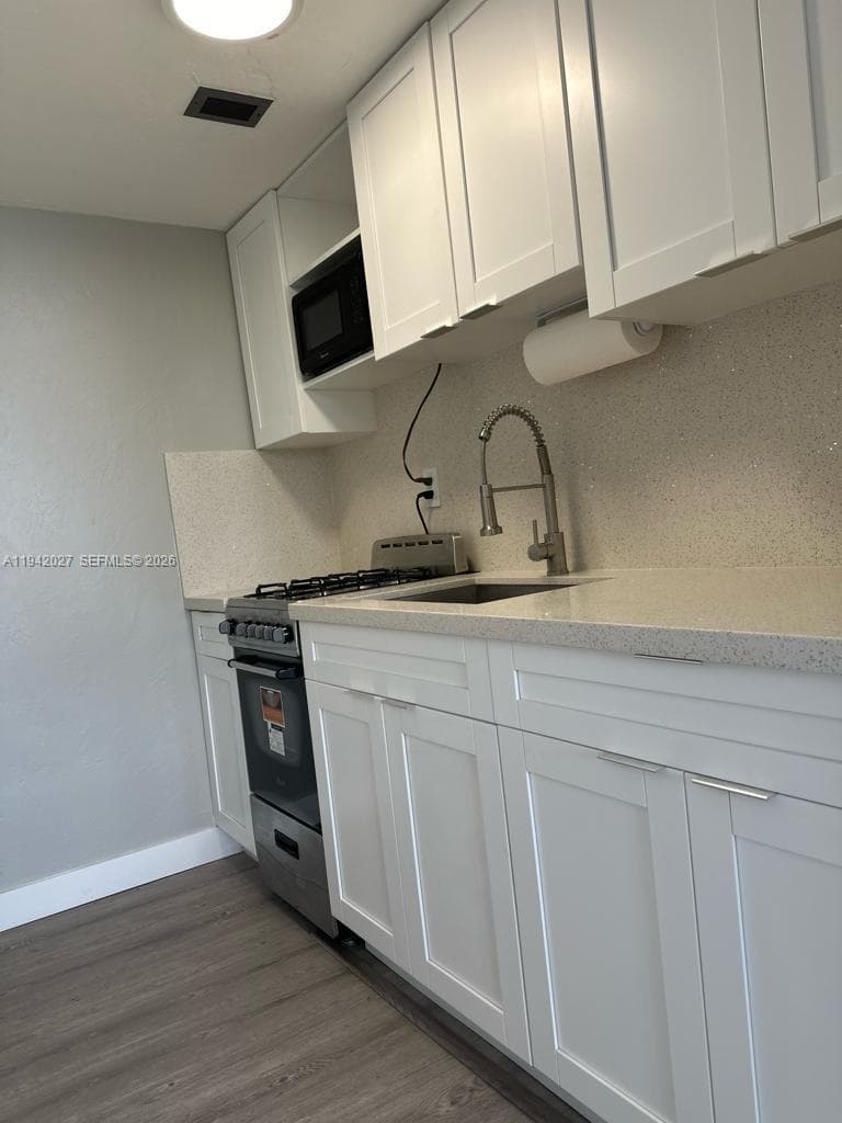 6484 Indian Creek Dr # 220, Miami Beach FL 33141 — 9