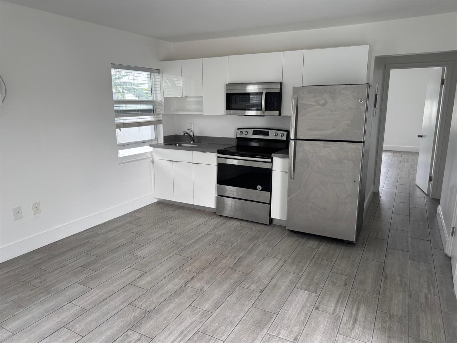 7910 Abbott Avenue # 6, Miami Beach FL 33141 — 12