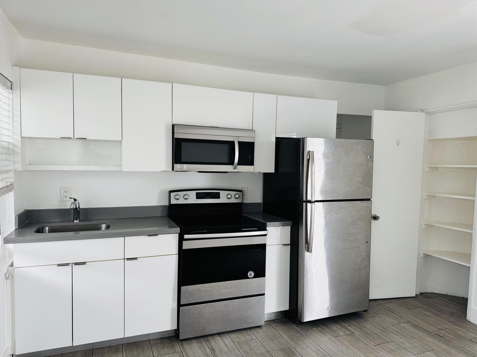 7910 Abbott Avenue # 6, Miami Beach FL 33141 — 5