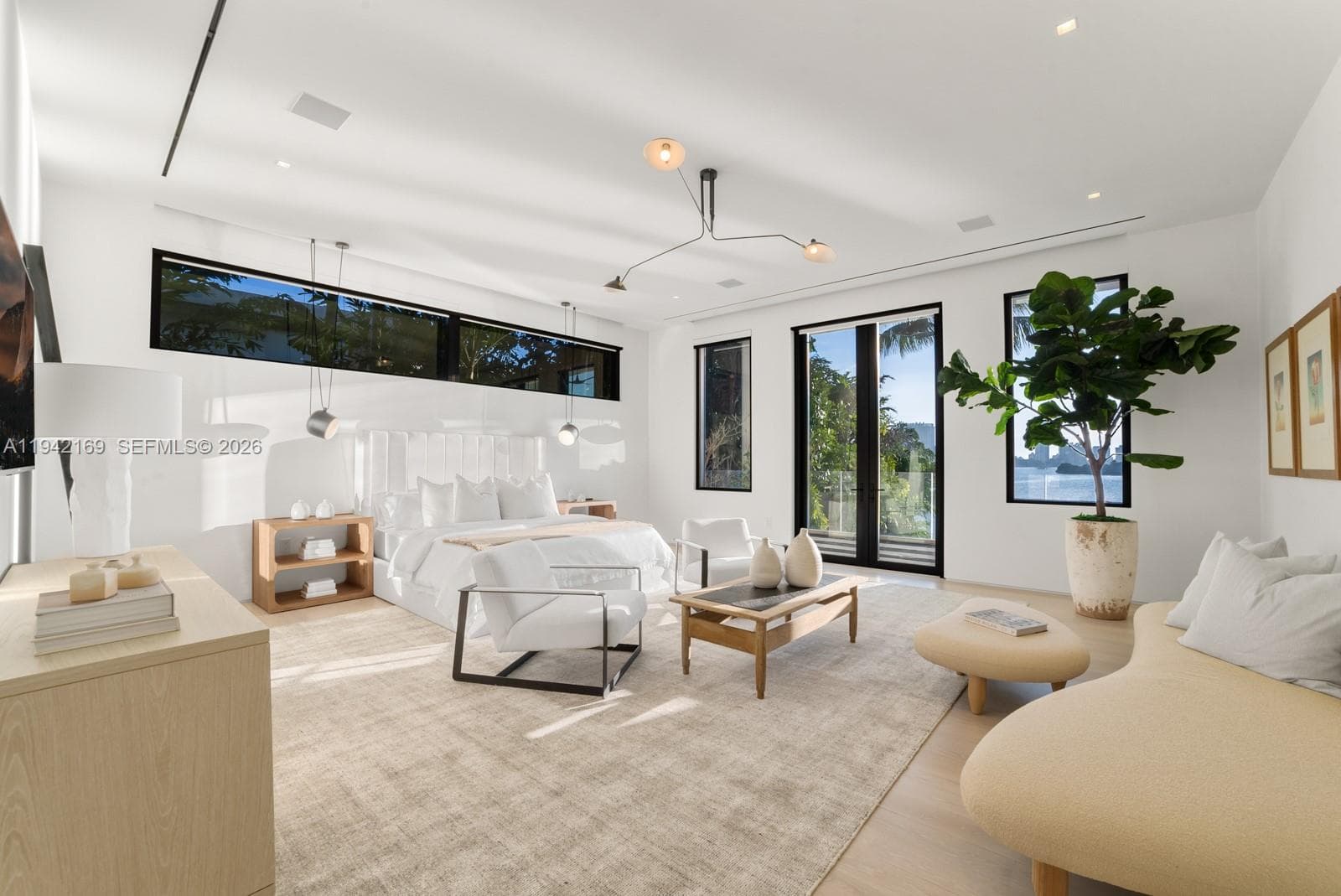 33 E Dilido Dr, Miami Beach FL 33139 — 26