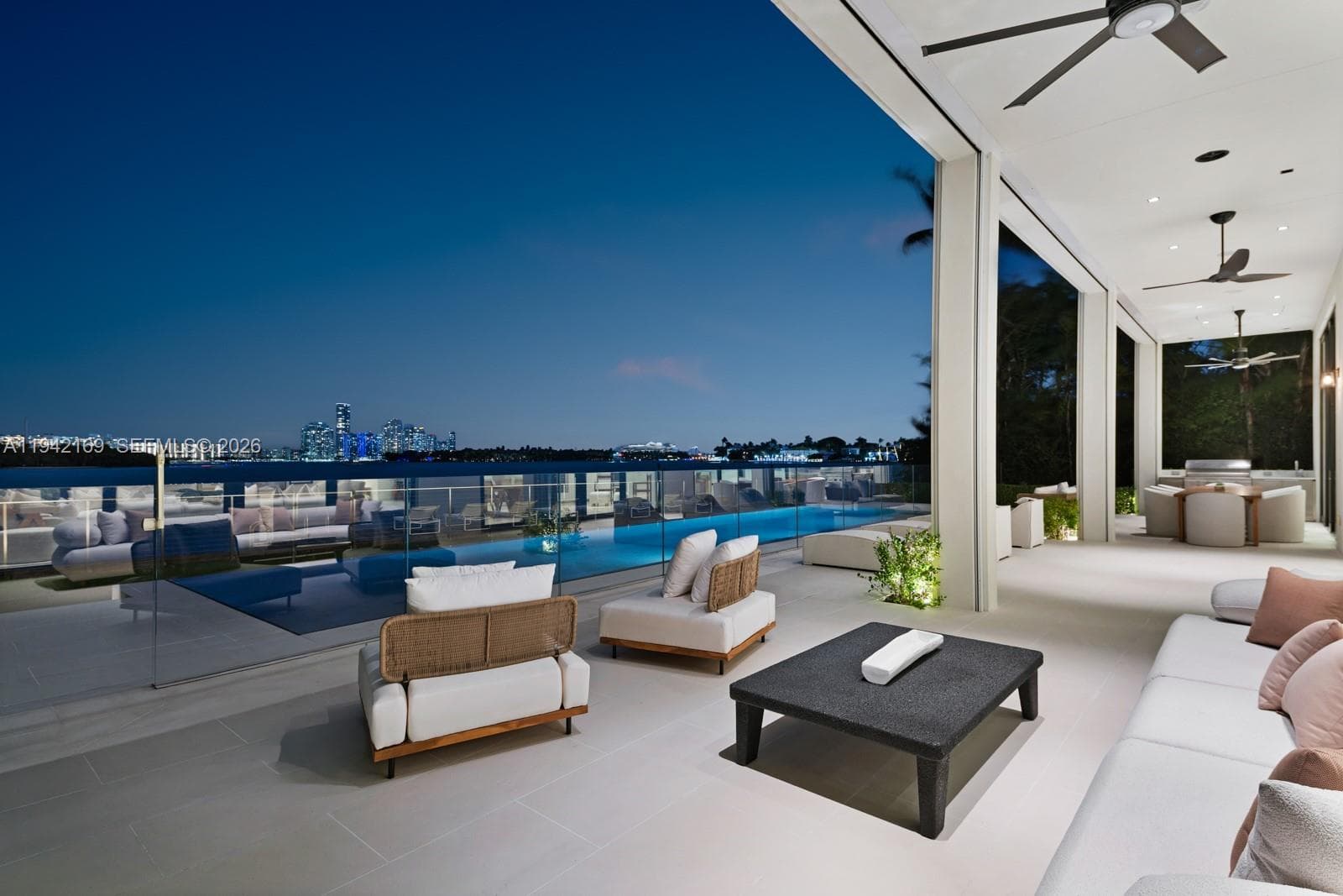 33 E Dilido Dr, Miami Beach FL 33139 — 48