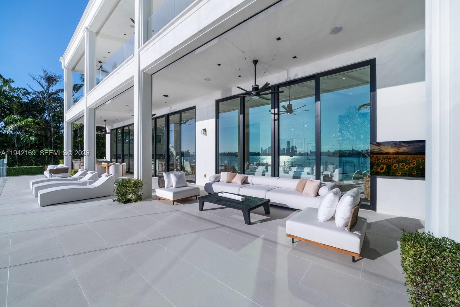 33 E Dilido Dr, Miami Beach FL 33139 — 44