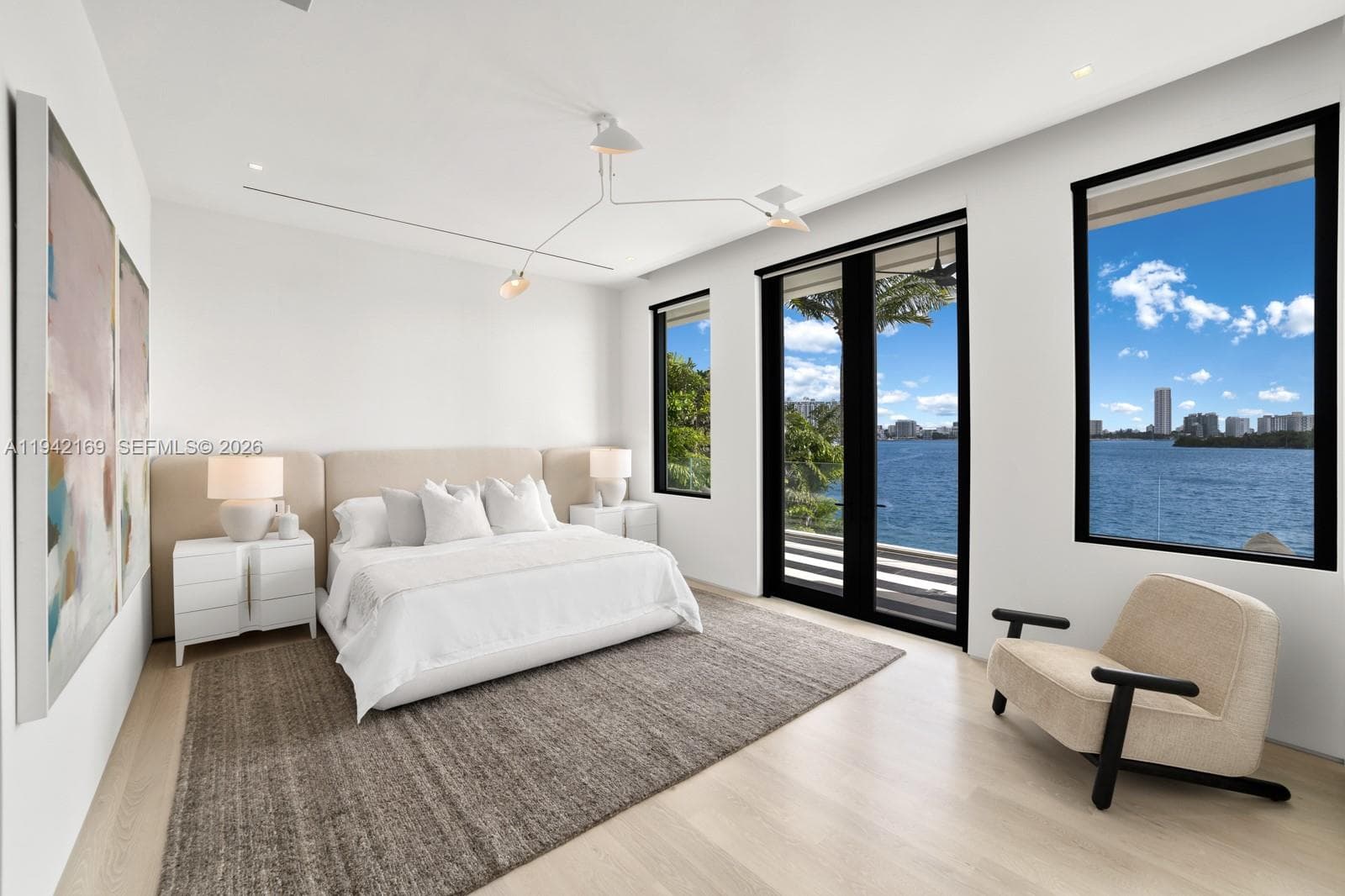 33 E Dilido Dr, Miami Beach FL 33139 — 29