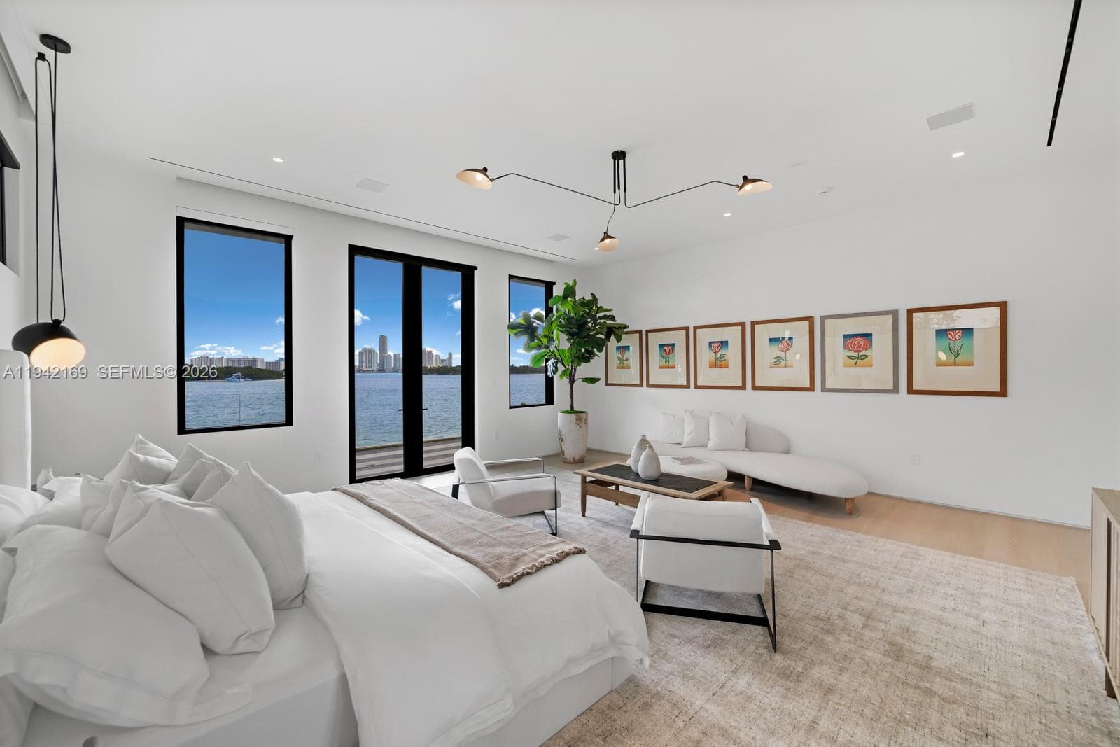 33 E Dilido Dr, Miami Beach FL 33139 — 25