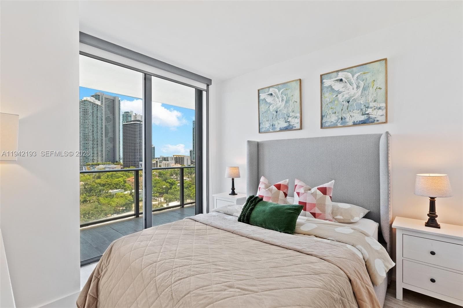 121 NE 34th St # 1008, Miami FL 33137 — 16