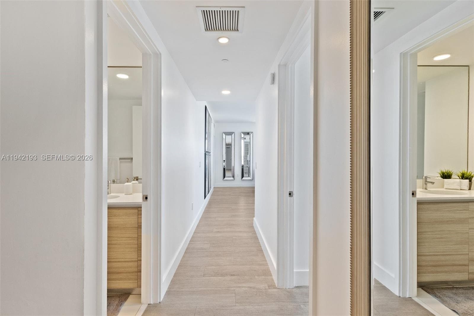 121 NE 34th St # 1008, Miami FL 33137 — 11