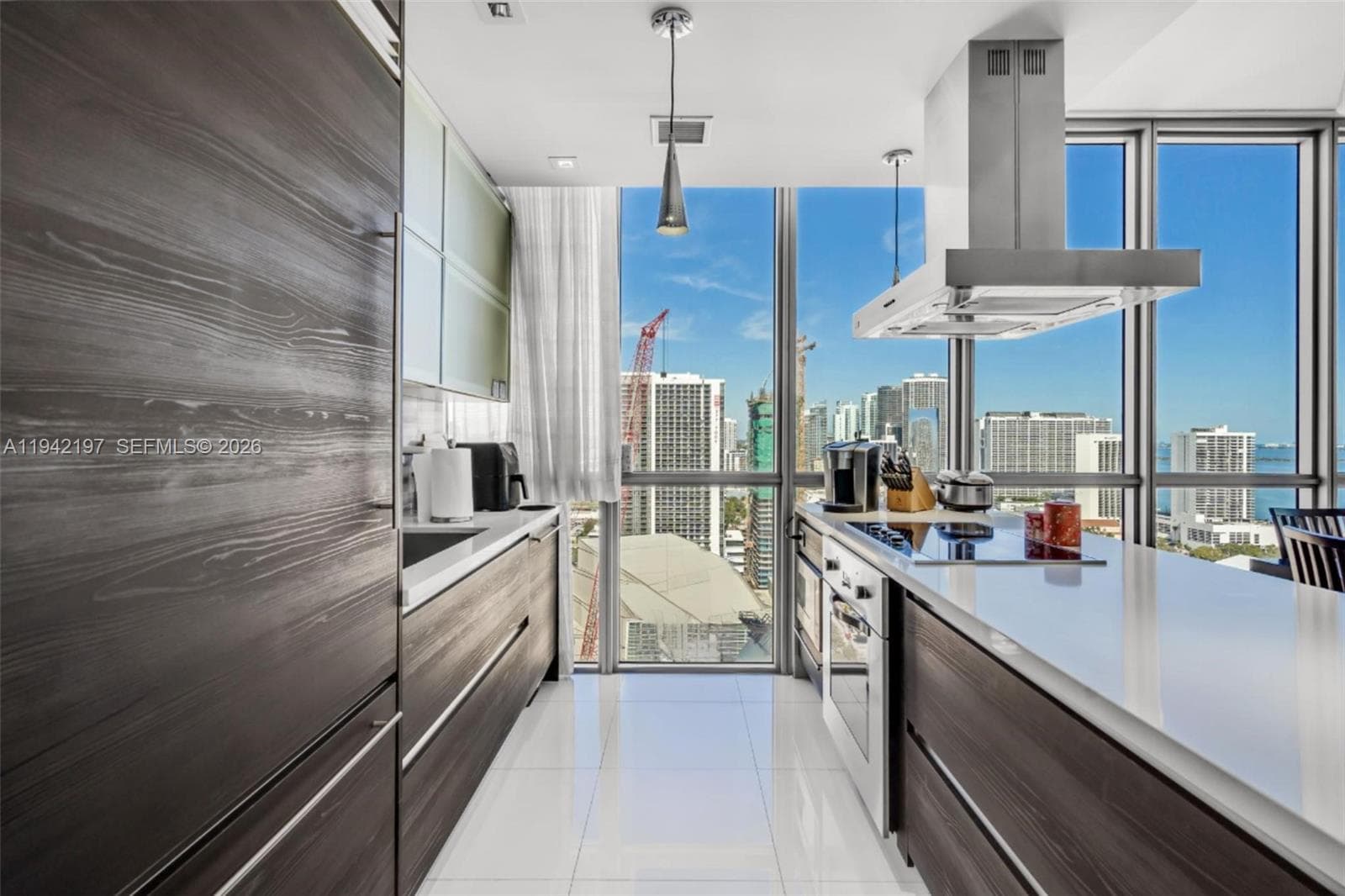 1100 Biscayne Blvd # 2907, Miami FL 33132 — 13