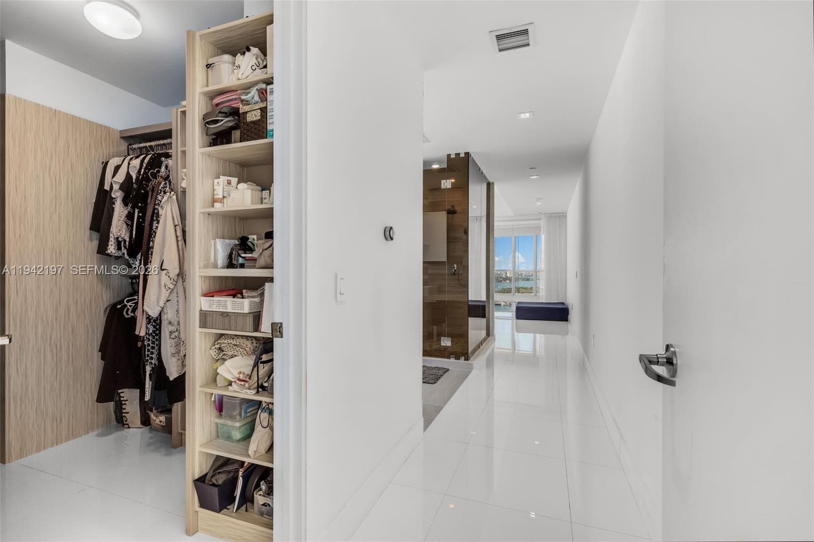 1100 Biscayne Blvd # 2907, Miami FL 33132 — 17