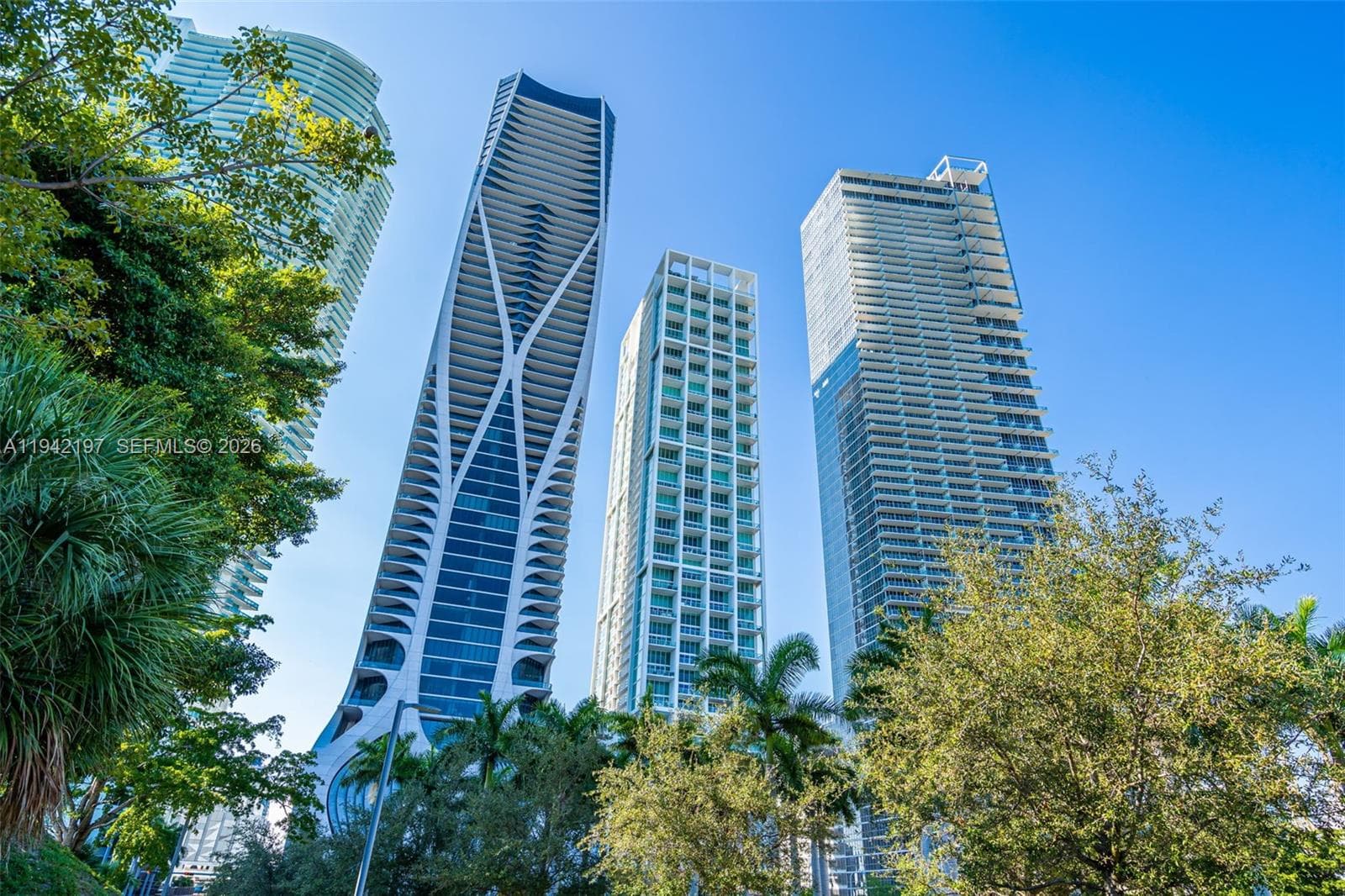 1100 Biscayne Blvd # 2907, Miami FL 33132 — 1