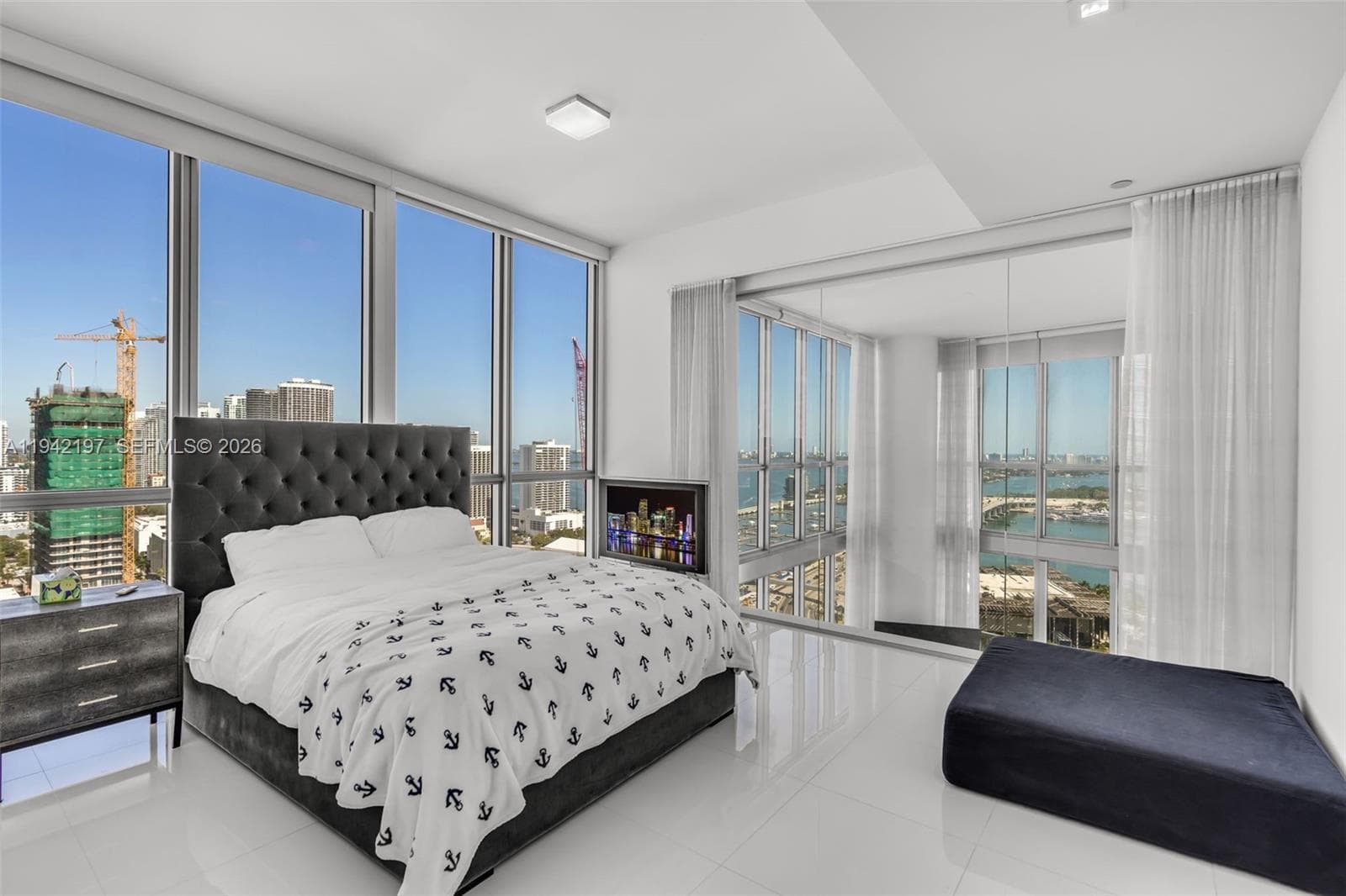 1100 Biscayne Blvd # 2907, Miami FL 33132 — 20