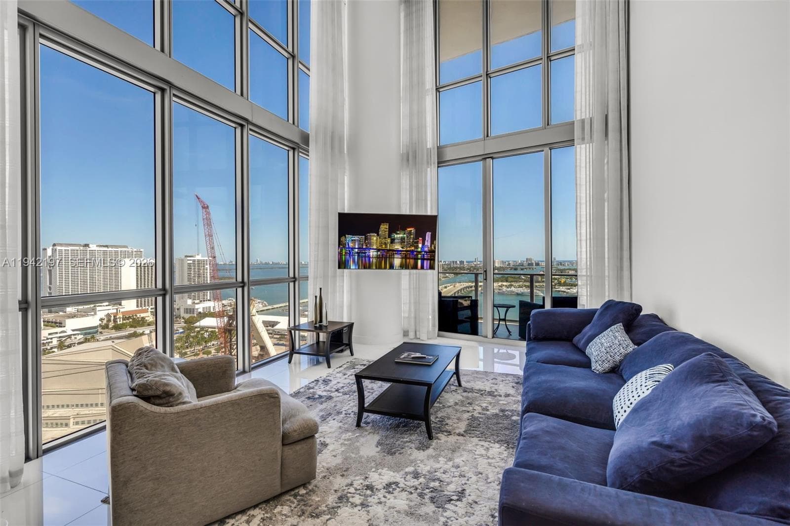 1100 Biscayne Blvd # 2907, Miami FL 33132 — 9