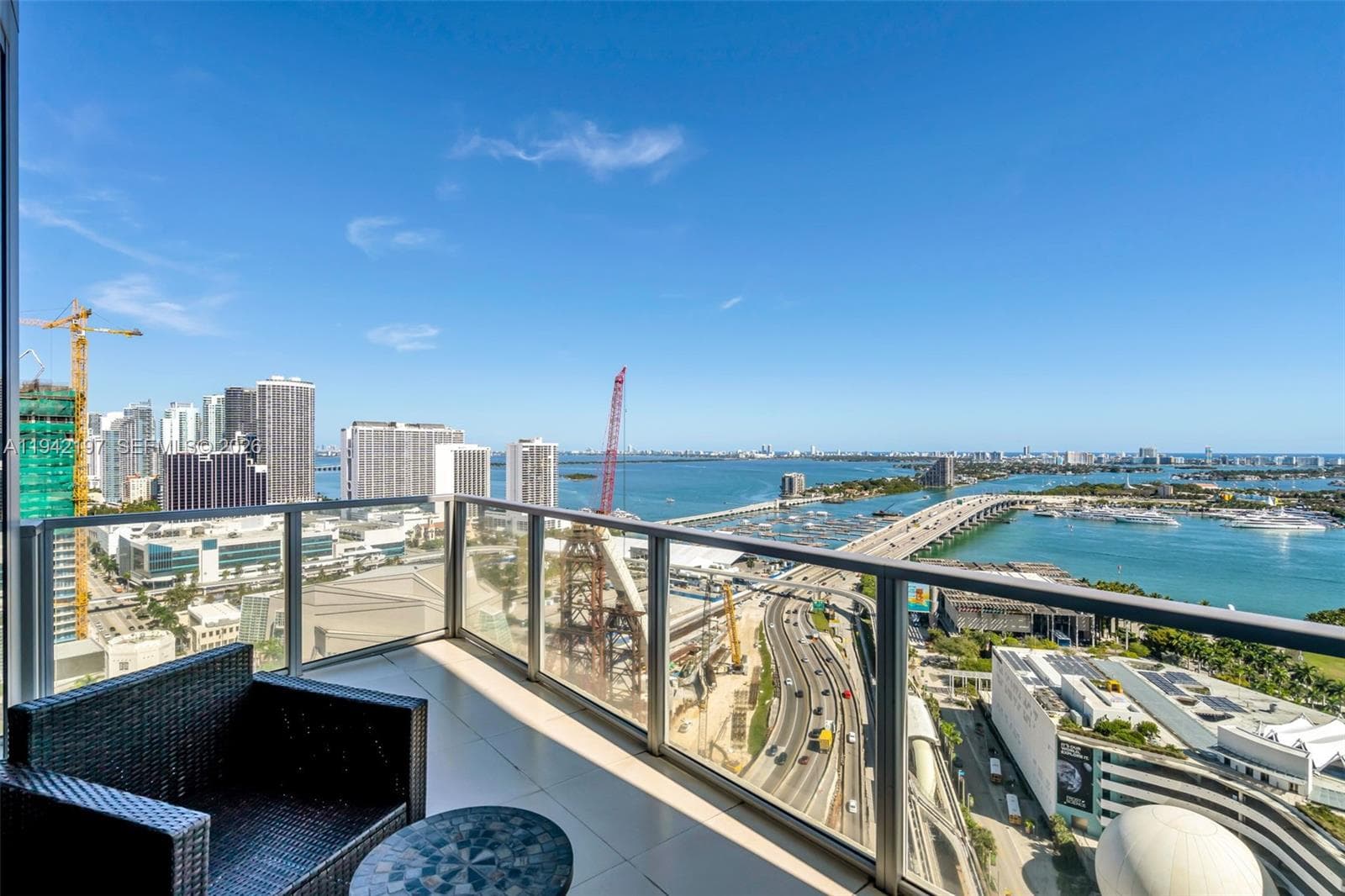 1100 Biscayne Blvd # 2907, Miami FL 33132 — 33