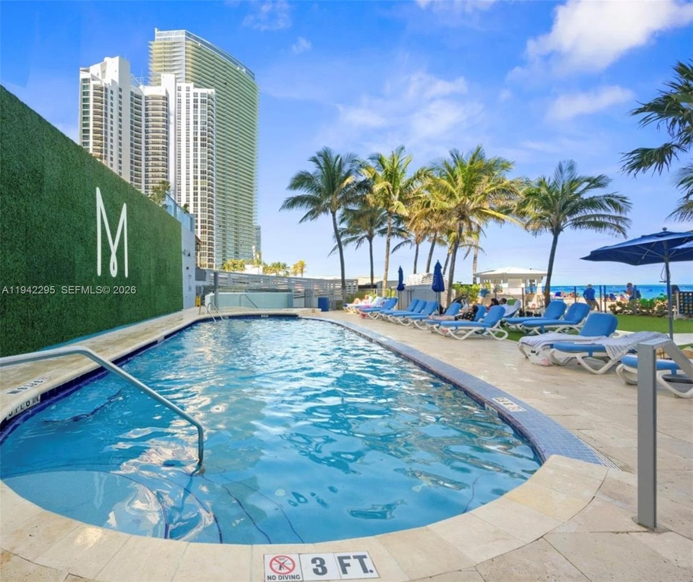 18683 Collins Ave # 2510, Sunny Isles Beach FL 33160 — 18