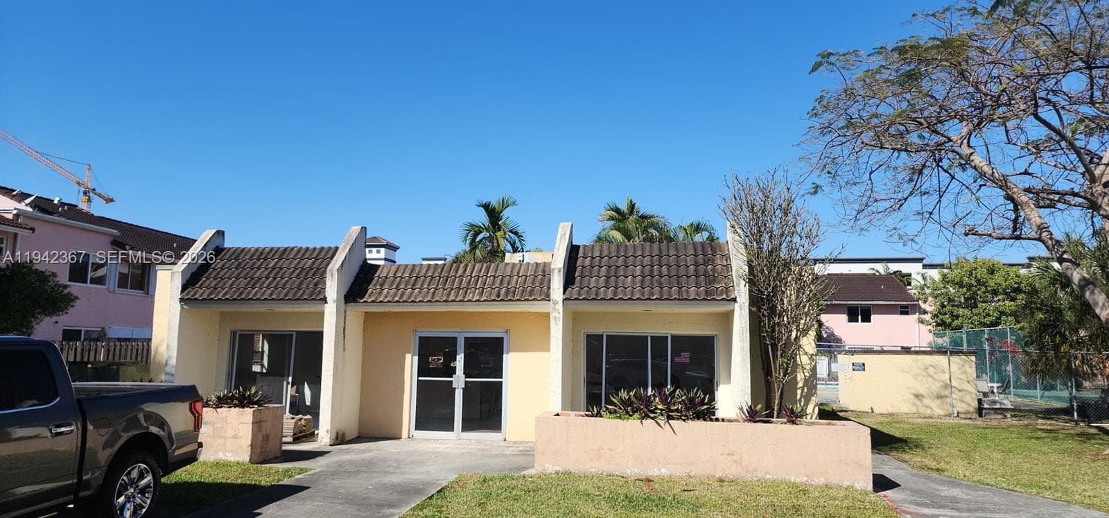 8005 Lake Dr # 201, Doral FL 33166 — 6
