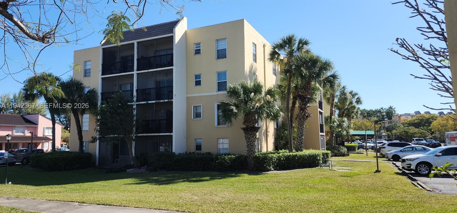 8005 Lake Dr # 201, Doral FL 33166 — 1