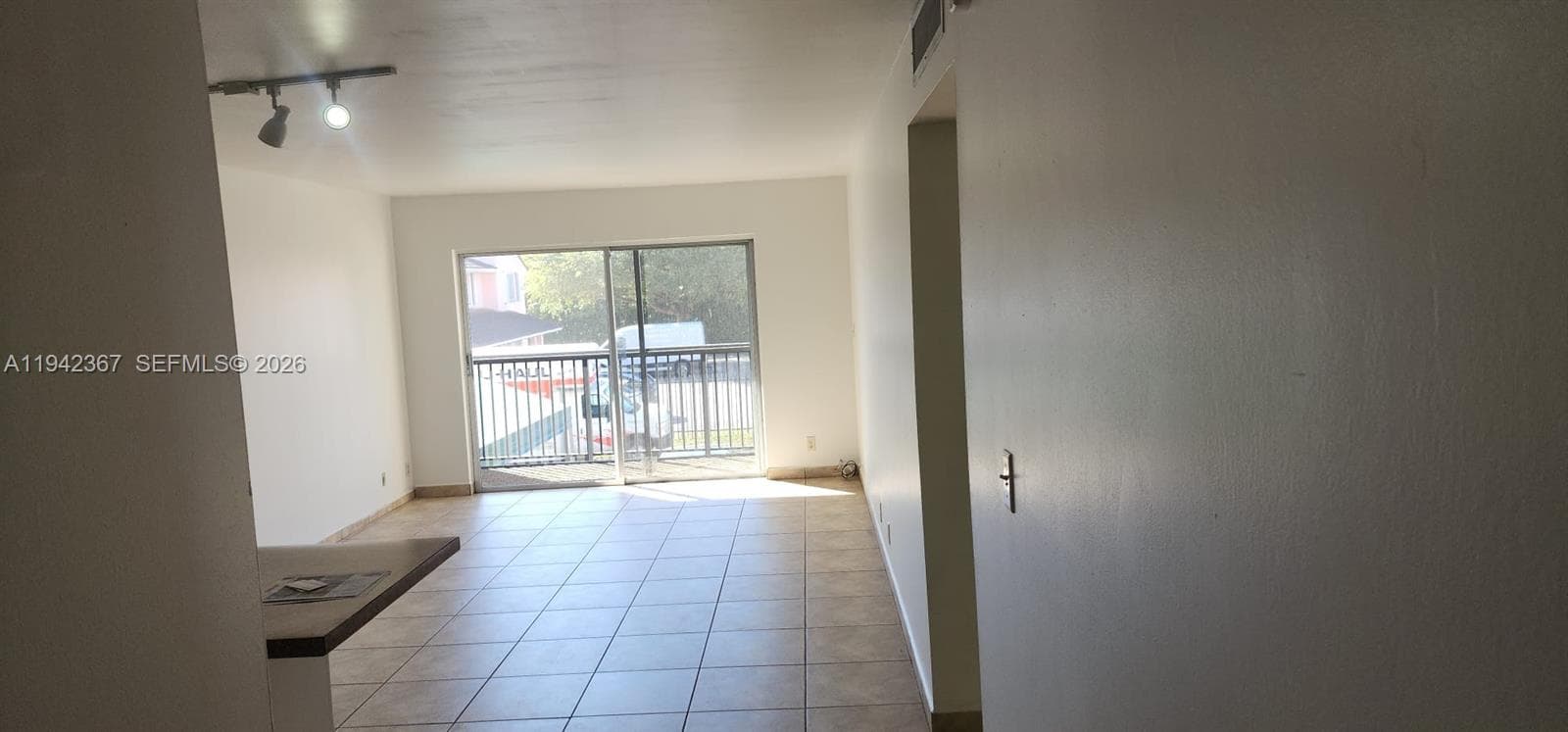 8005 Lake Dr # 201, Doral FL 33166 — 8